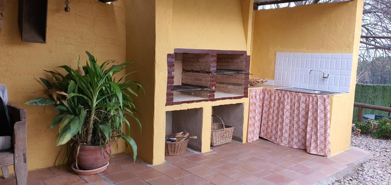 Casa Rural Las Traviesas กันเดเลดา ภายนอก รูปภาพ